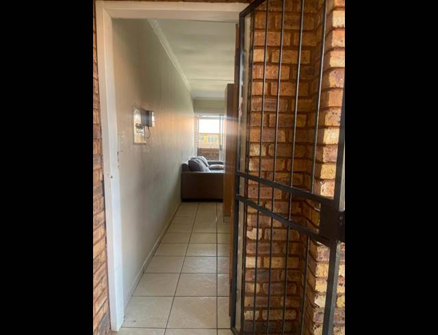 2 BEDROOM APARTMENT FOR SALE IN CLARINA